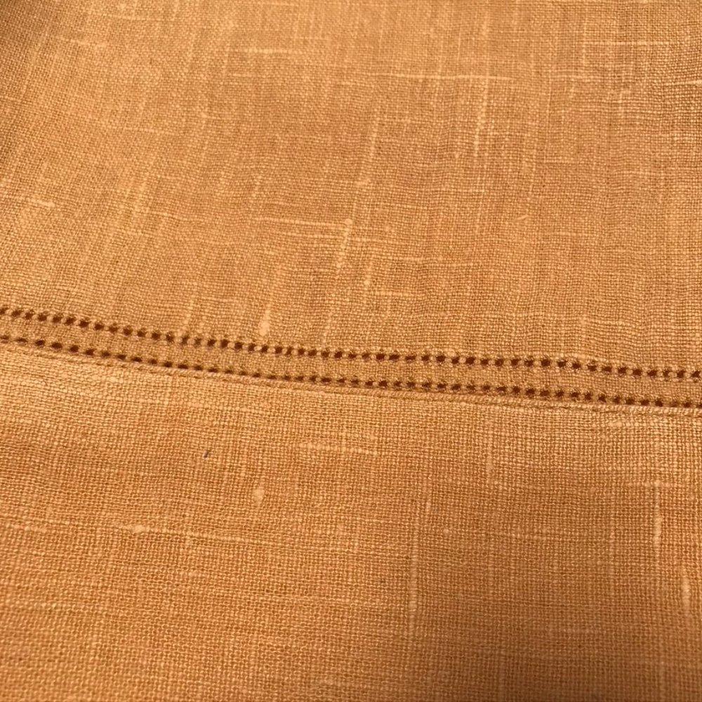 Large Tablecloth - Picture 2 of 5